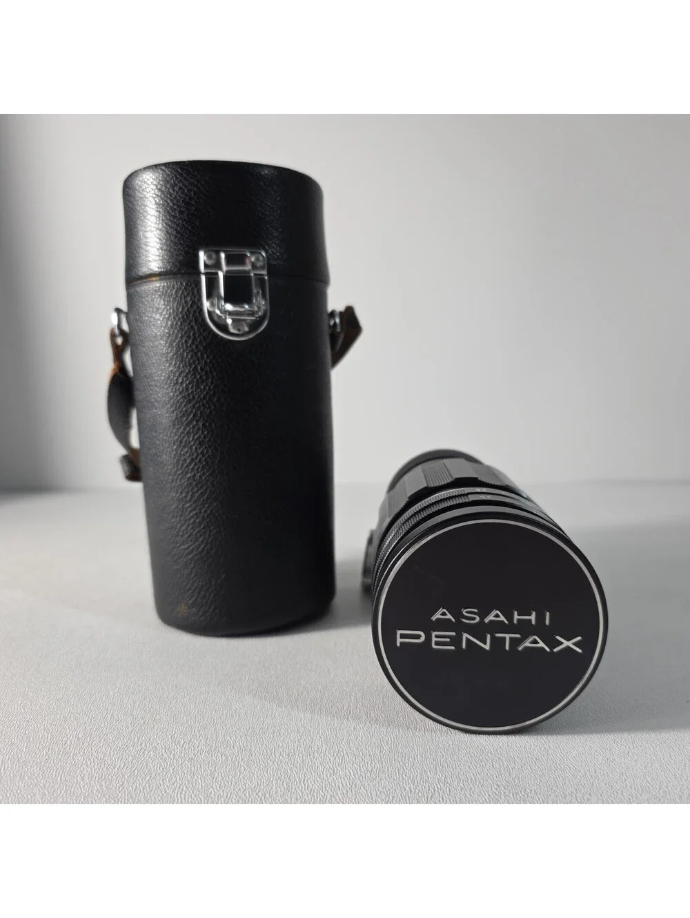 Pentax Takumar 200mm f/3.5 Lens M42 Mount W/Case